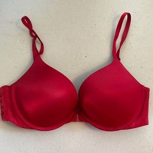 Victoria’s Secret bra